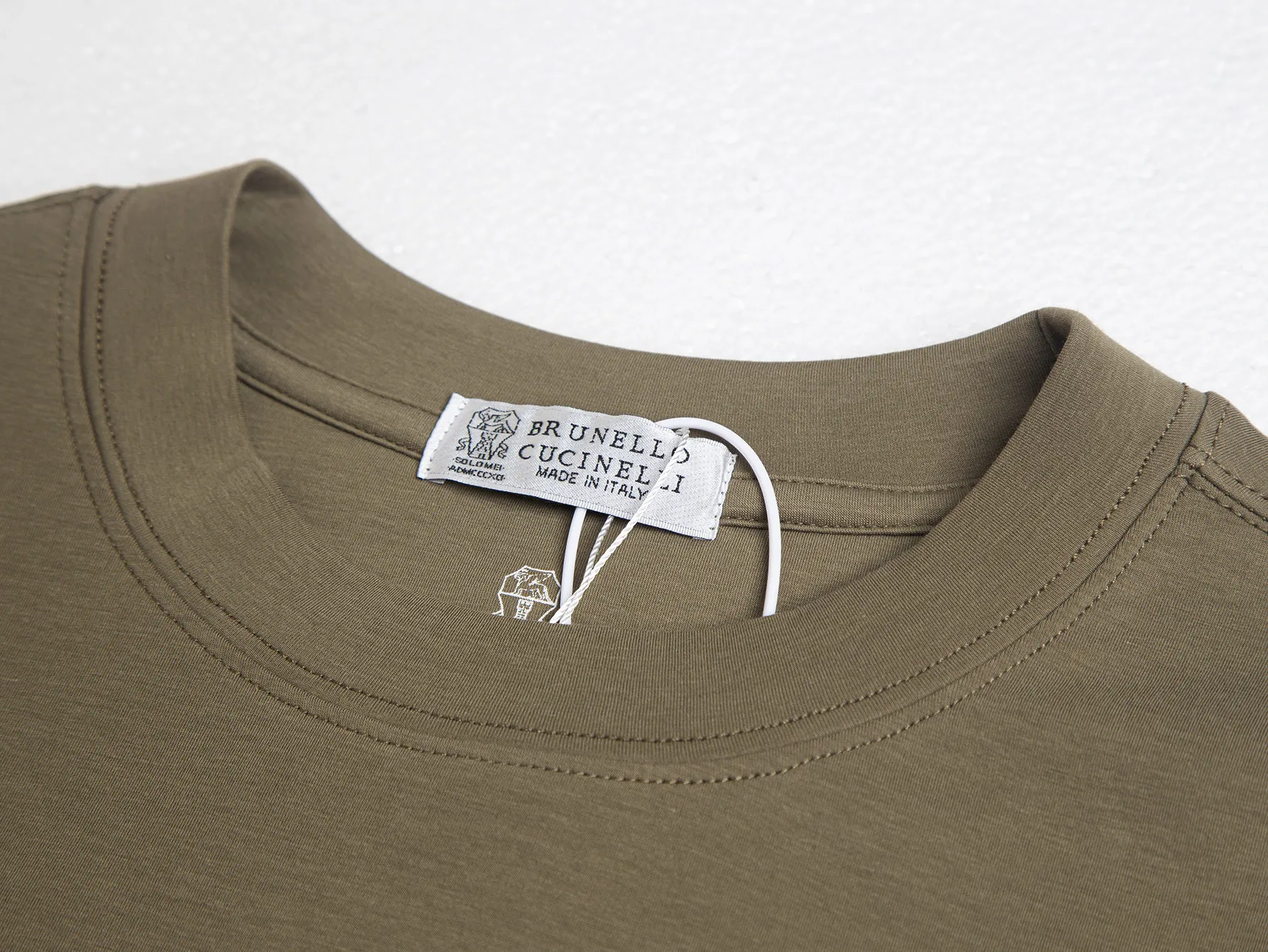 Summer air cotton BC official website Classic style letter logo embroidery sweet men and women Same Style short-sleeved T-shirt Made of original air cotton refreshing custom-dyed fabric Threads are custom-dyed in the same vat with zero color difference Exclusive Quality Differentiation Currency Welcome to compare Color: Light Gray Black Green Sizes: M L XL XXL